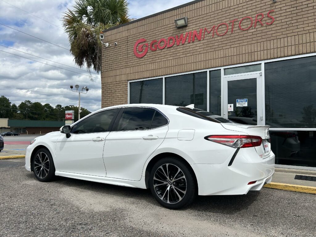 2019 Toyota Camry SE
