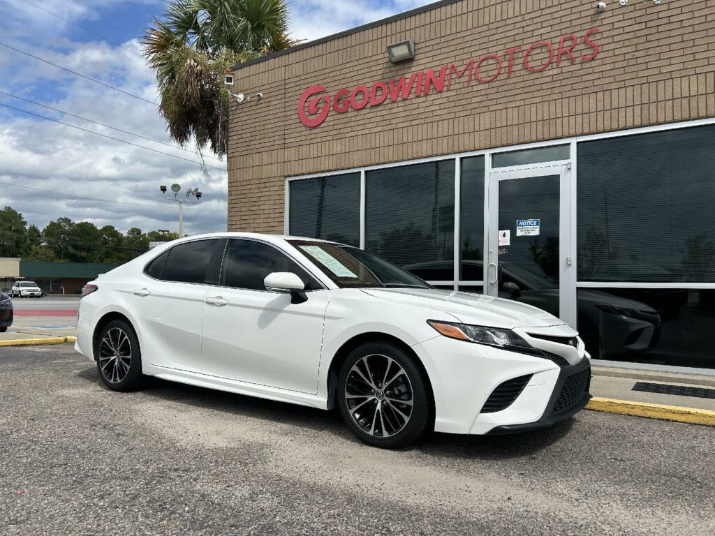 2019 Toyota Camry SE