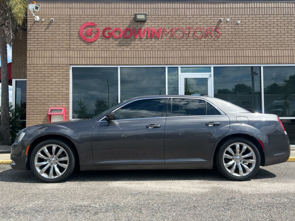 2016 Chrysler 300 Limited