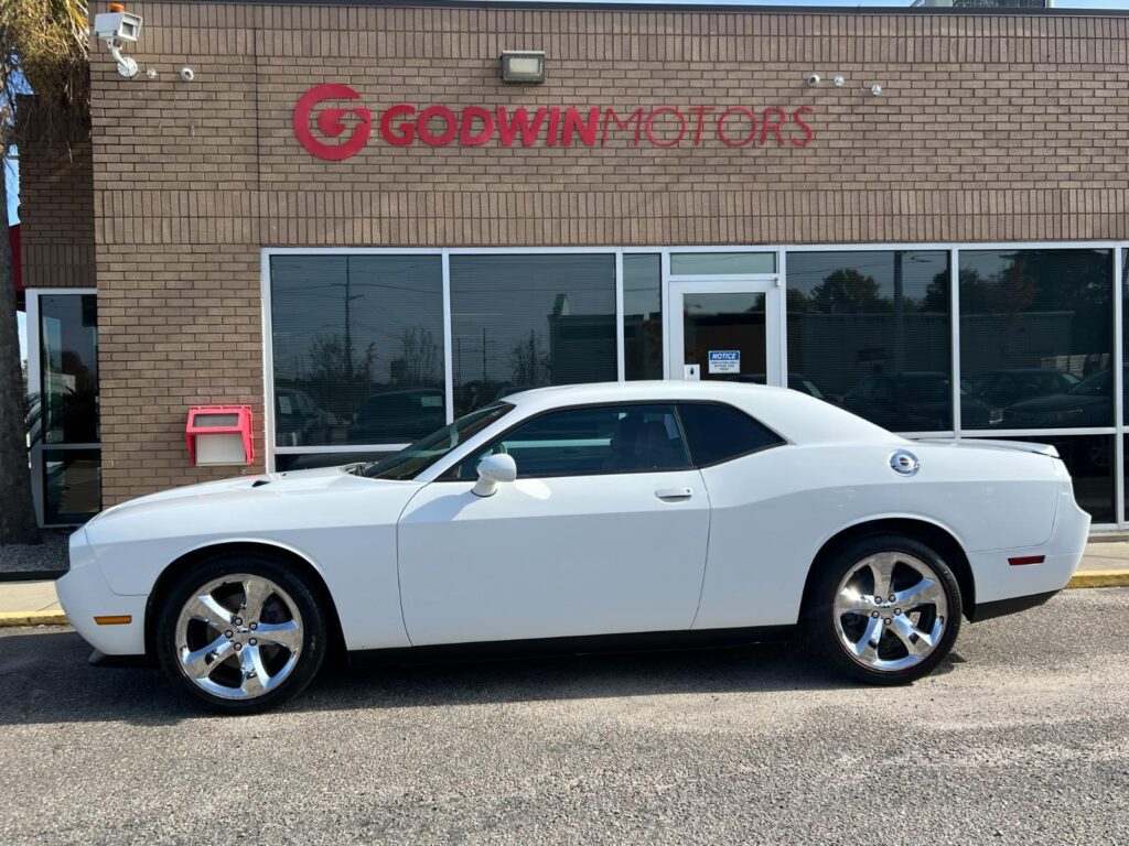 2014 Dodge Challenger SXT Plus