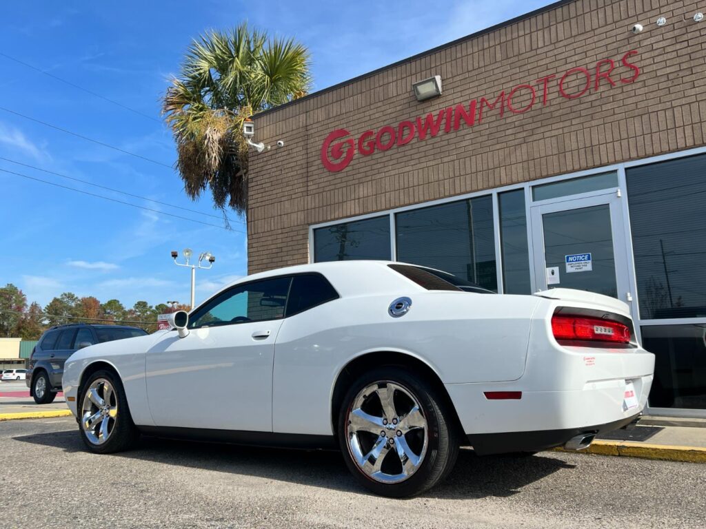 2014 Dodge Challenger SXT Plus