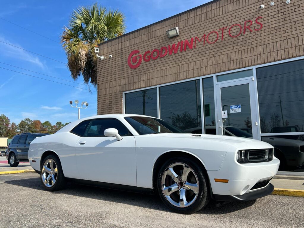 2014 Dodge Challenger SXT Plus