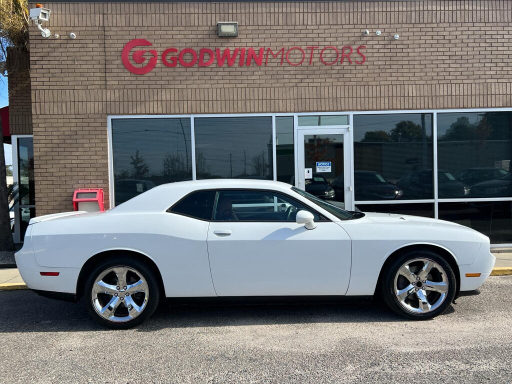 2014 Dodge Challenger SXT Plus